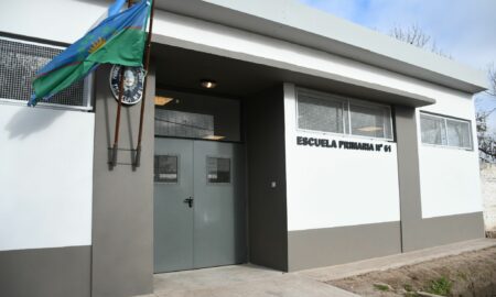 INAUGURARON MEJORAS EN LA ESCUELA PRIMARIA 61