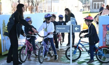 JORNADA EDUCATIVA PARA NIÑOS EN EL DÍA DE LA SEGURIDAD VIAL