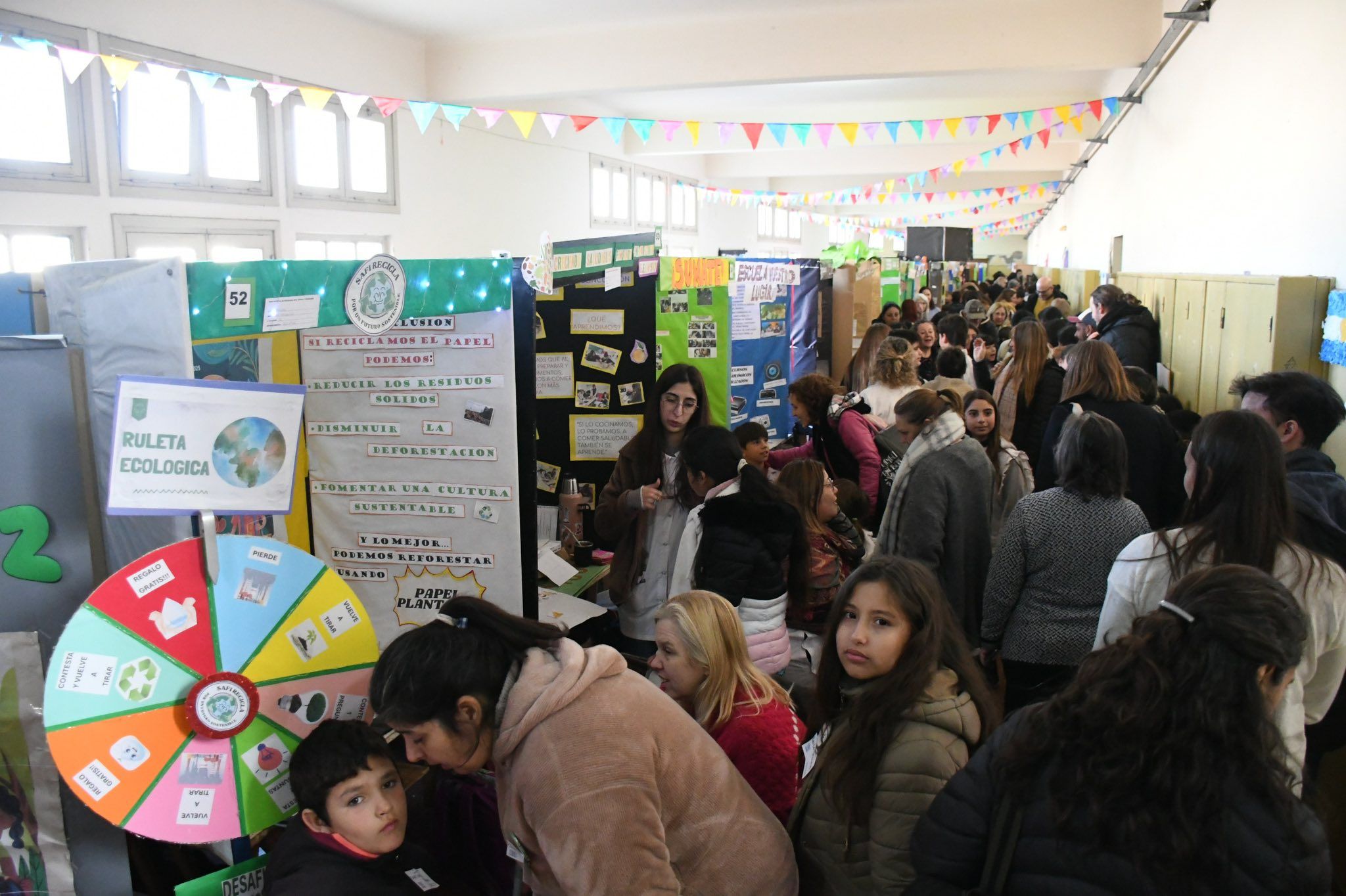 FERIA DE EDUCACIÓN, ARTES, CIENCIAS Y TECNOLOGÍA: PRESENTARON MÁS DE 80 ...