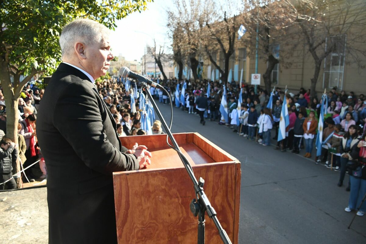 BRITOS EN EL HOMENAJE A BELGRANO: "DEBEMOS EXIGIR HONRADEZ A NUESTROS DIRIGENTES"