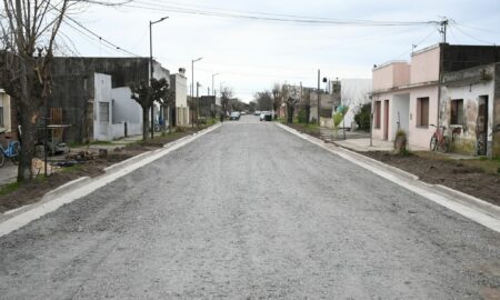 CORDÓN Y CUNETA EN MOQUEHUÁ: SE HABILITÓ LA PRIMERA CUADRA DE UN NUEVO PLAN DE OBRAS