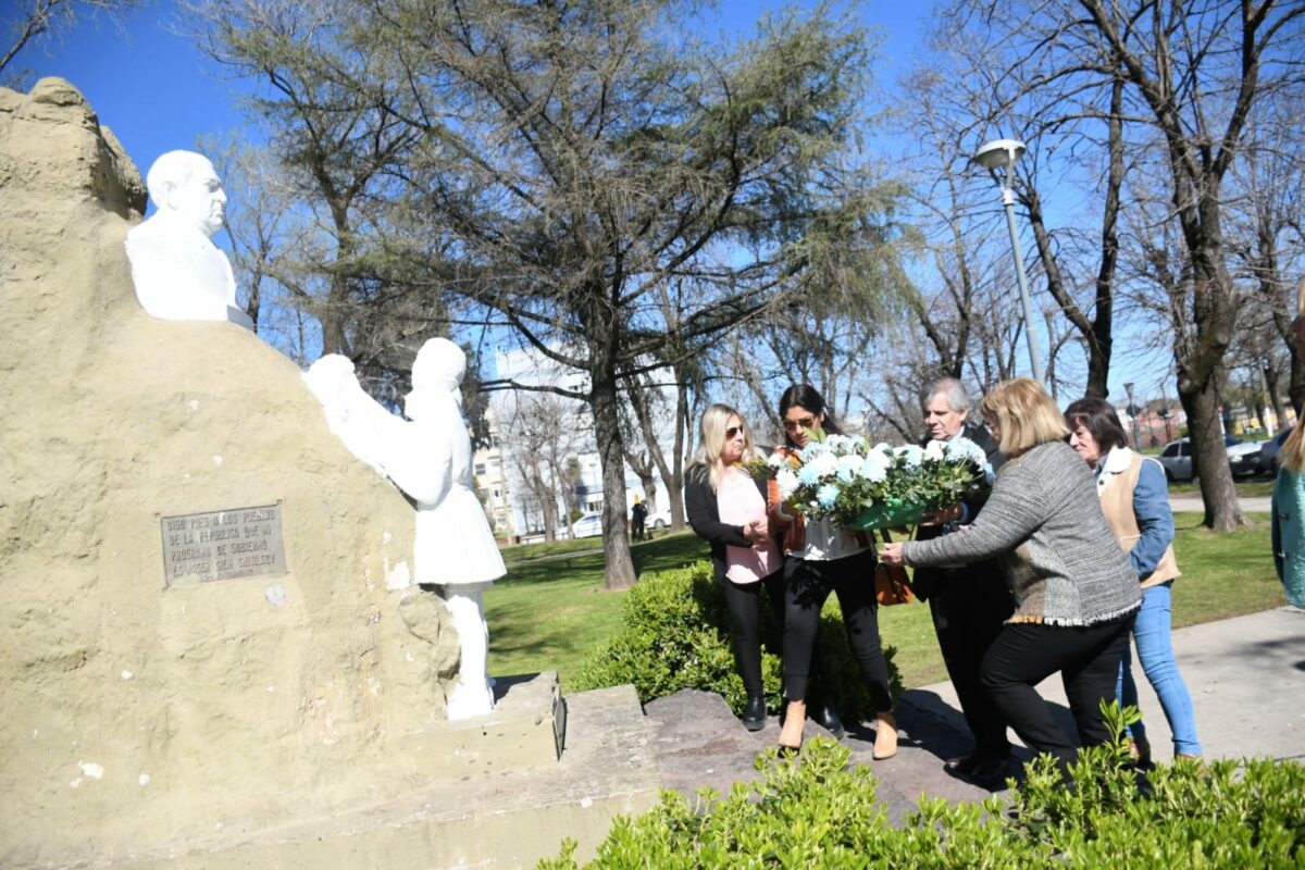 HOMENAJE A SARMIENTO: "EL SUEÑO QUE EL TENÍA NO SE HA CUMPLIDO PLENAMENTE" AFIRMÓ BRITOS