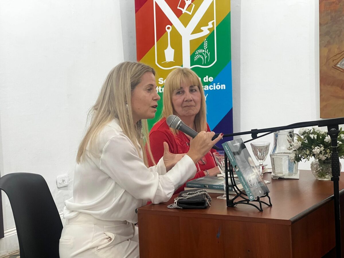 ABOGADA QUE ESCRIBE NOVELAS PRESENTÓ EN CHIVILCOY OBRA BASADA EN UN HECHO REAL