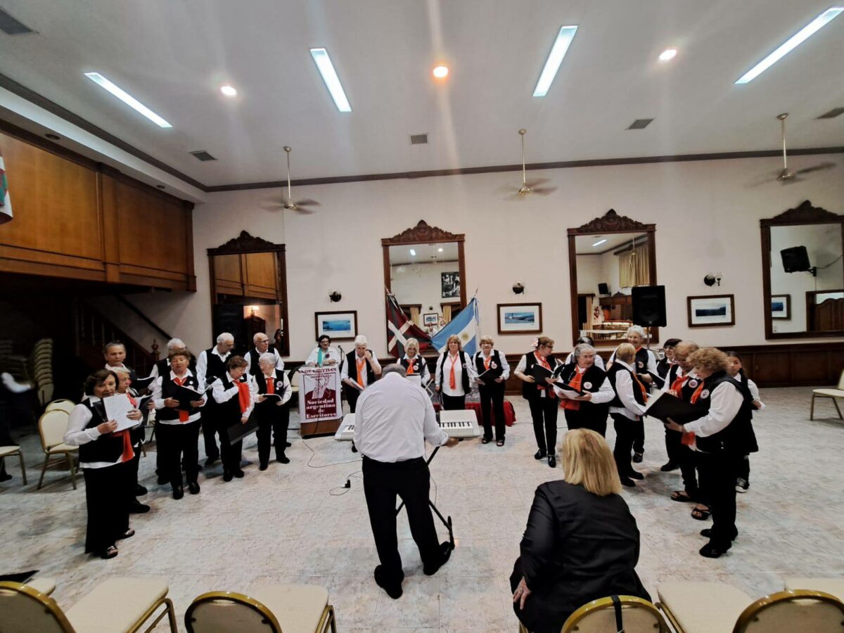 SE REALIZÓ EL SÉPTIMO ENCUENTRO CORAL "CHIVILCOY CANTA"