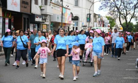 CAMINATA PARA CREAR CONCIENCIA SOBRE EL CÁNCER: "NADIE ESTÁ SOLO EN ESTA LUCHA"