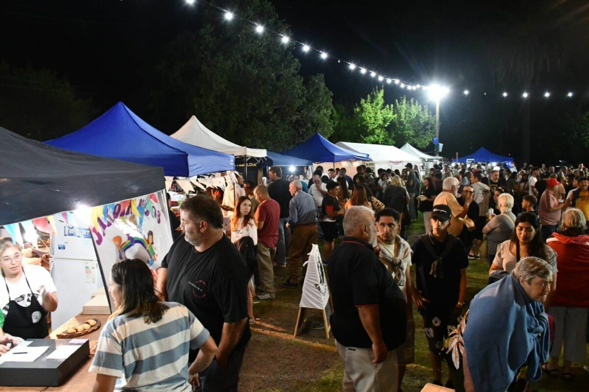 GOROSTIAGA CELEBRÓ LA TERCERA FIESTA DE LA EMPANADA FRITA AL DISCO