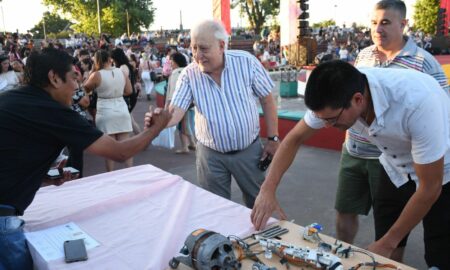 "SE PUEDE AHORRAR DINERO EN CUALQUIER COSA, MENOS EN CAPACITAR A NUESTROS VECINOS"