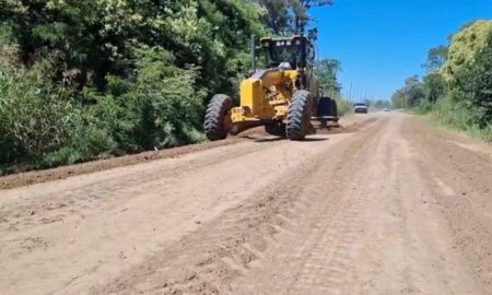 MEJORAS EN CAMINOS RURALES: TRABAJAN EN DISTINTAS ZONAS DEL PARTIDO