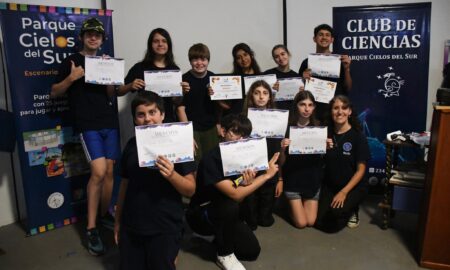 PARQUE CIELOS DEL SUR: DISTINGUEN A ALUMNOS DEL CLUB DE CIENCIAS