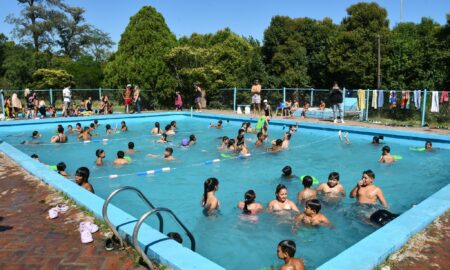 INAUGURAN PROGRAMA ESCUELAS ABIERTAS DE VERANO: PARTICIPAN MÁS DE 320 CHICOS