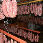 DETECTAN RÓTULOS FALSOS EN CHACINADOS, QUESOS Y AGUA DE MESA: CONTROLAN COMERCIOS