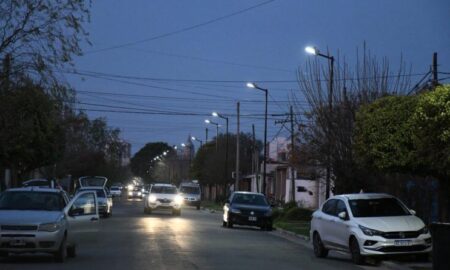 PREVENCIÓN: SE RETIRARON CASI 400 COLUMNAS DE ALUMBRADO PARA EVITAR POSIBLES CAÍDAS