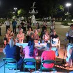 POEMAS EN LA PLAZA: ESCRITORES LOCALES LEYERON OBRAS PROPIAS Y DE OTROS AUTORES