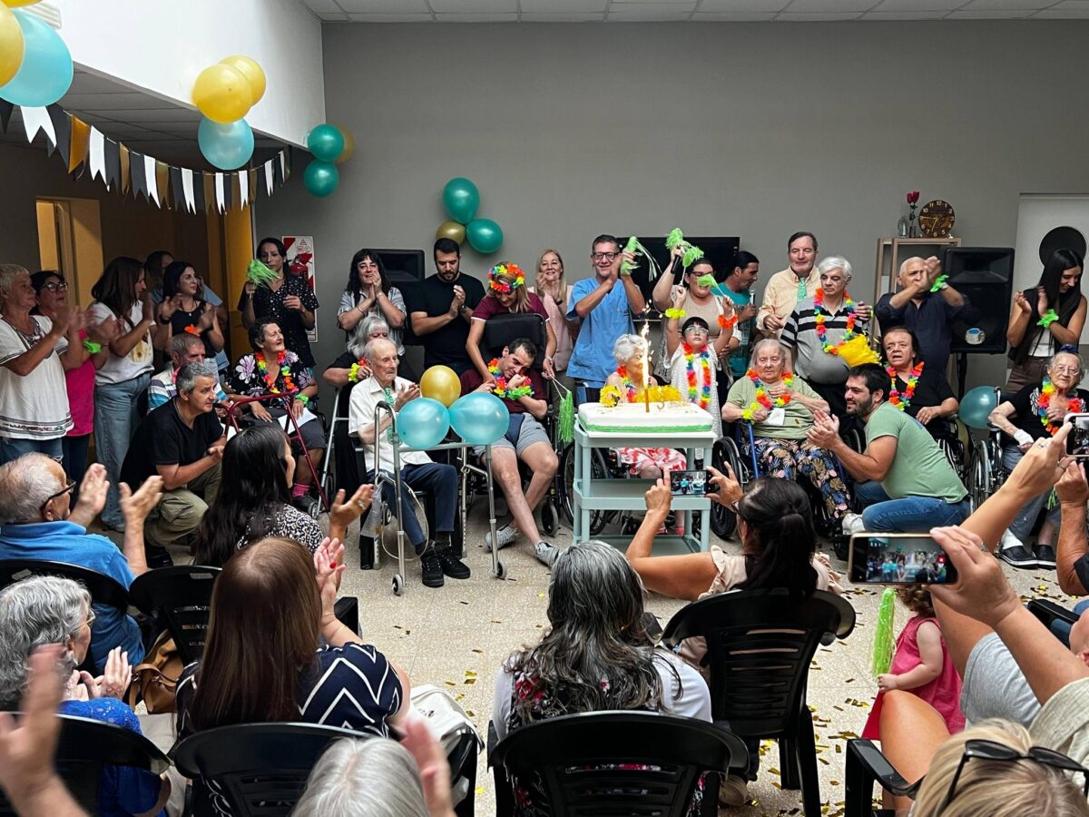 EL HOGAR "NUESTRA SEÑORA DEL CARMEN" CELEBRÓ SU TERCER ANIVERSARIO