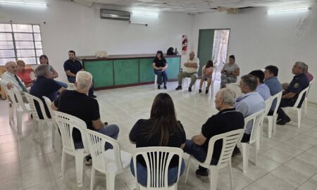 EL INTENDENTE VISITÓ LA RICA Y ESCUCHÓ INQUIETUDES DE VECINOS