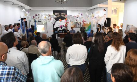 DÍA DE LA MEMORIA: SE RINDIÓ HOMENAJE A VECINOS DESAPARECIDOS EN LA ÚLTIMA DICTADURA