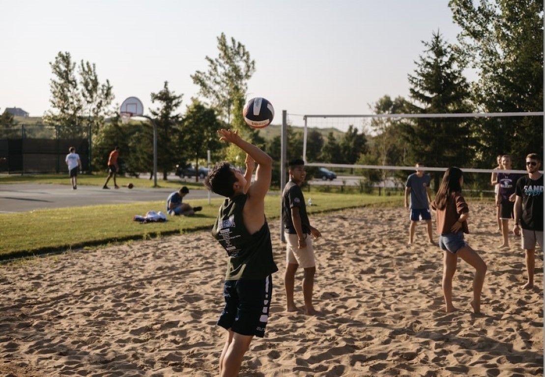 INSCRIBEN PARA PARTICIPAR EN CLASES GRATIS DE VÓLEY EN EL POLIDEPORTIVO