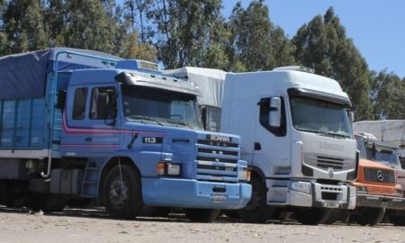 HABILITAN PLAYA DE ESTACIONAMIENTO PARA CAMIONES EN RUTA 30