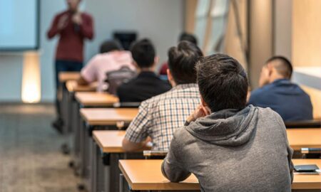 INSCRIBEN PARA OTORGAR BECAS MUNICIPALES A ESTUDIANTES