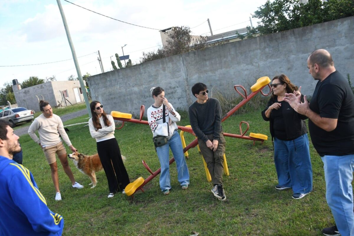 MEJORAS EN LA PLAZA DEL BARRIO "LOS ROBLES"