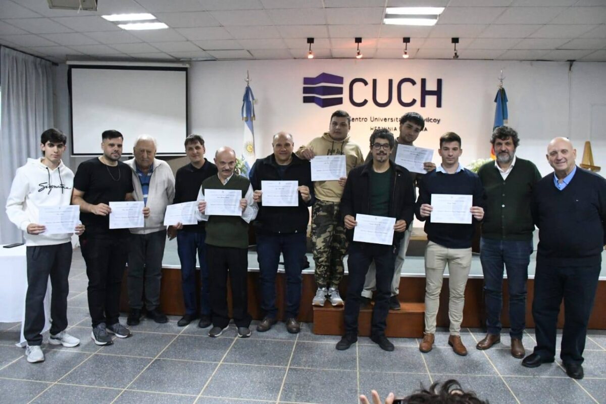 NUEVOS EGRESADOS DEL CENTRO UNIVERSITARIO