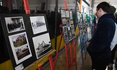 "EL ÚLTIMO TREN": EN LA TERMINAL DE ÓMNIBUS SE INAUGURÓ UNA MUESTRA DE FOTOS
