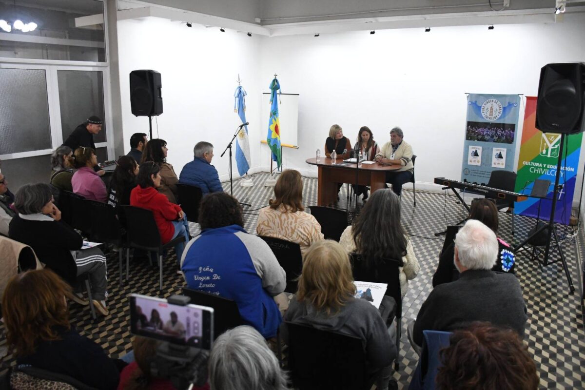 SE REALIZA EN NUESTRA CIUDAD EL SEGUNDO SIMPOSIO DE DANZA FOLCLÓRICA