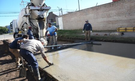OBRAS DE PAVIMENTACIÓN EN EL BARRIO "SAN MARTÍN"