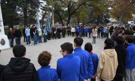 ESTUDIANTES PROMETIERON LEALTAD CON EL CUIDADO DEL MEDIO AMBIENTE