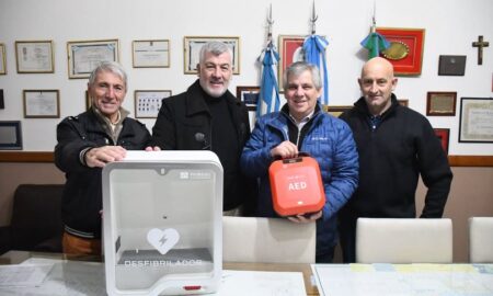 DONARON UN DESFIBRILADOR: SERÁ INSTALADO EN UN LUGAR ESTRATÉGICO DE LA CIUDAD