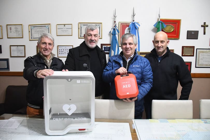 DONARON UN DESFIBRILADOR: SERÁ INSTALADO EN UN LUGAR ESTRATÉGICO DE LA CIUDAD