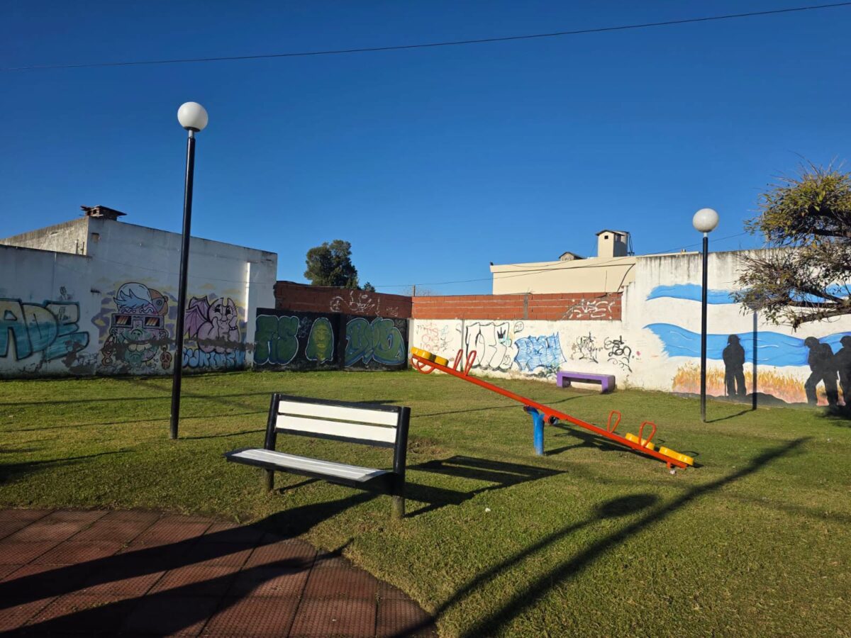 PLAZOLETA "HÉROES DE MALVINAS": SERÁN REMOVIDOS GRAFITIS HECHOS SIN AUTORIZACIÓN