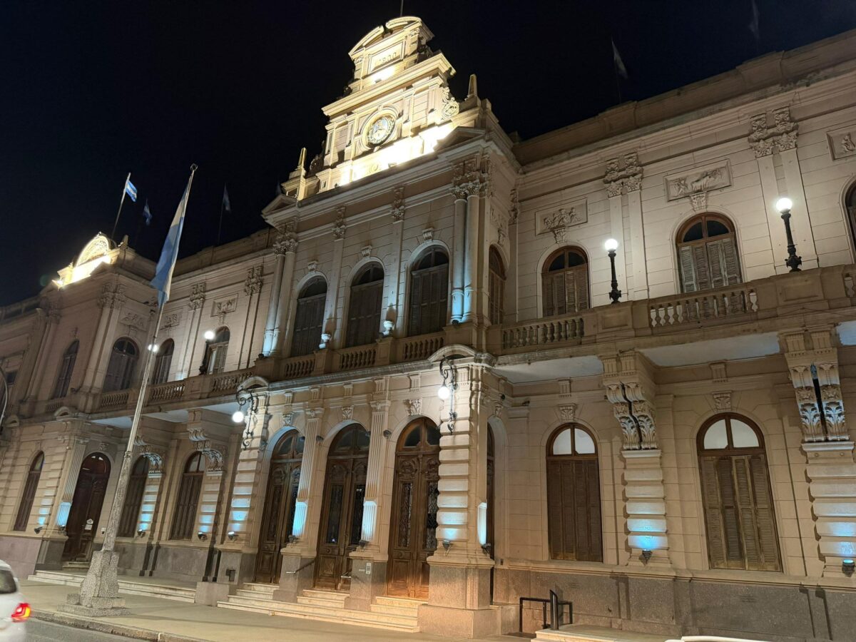 COMIENZA EL PAGO DE BECAS ESTUDIANTILES