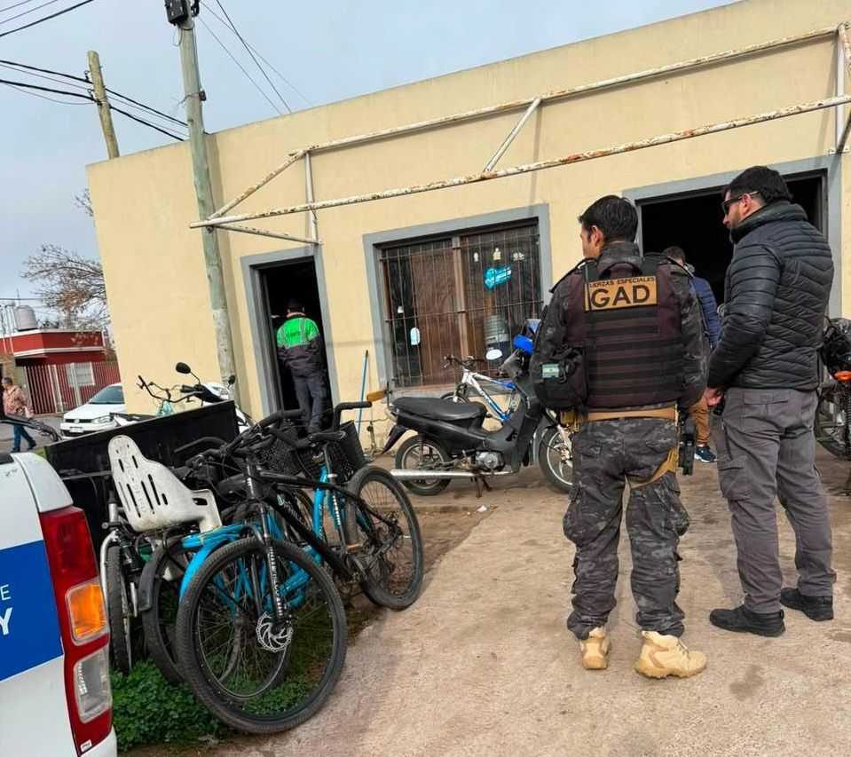 INSPECCIONAN TALLERES DE MOTOS Y SECUESTRAN UNIDADES