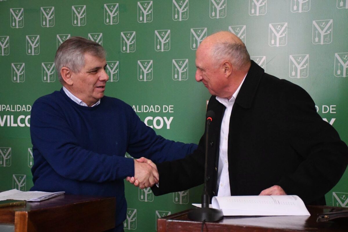 COMPLEJO FEDERACIÓN: ACUERDO CON EMPRESA CONSTRUCTORA PARA TERMINAR LA OBRA