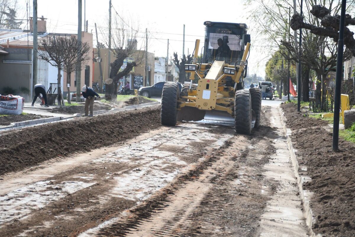 SE CONSTRUYE CORDÓN Y CUNETA EN LA ZONA DEL CLUB INDEPENDIENTE