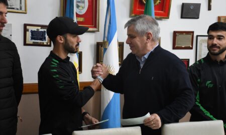 EL ATLETA TOMÁS VEGA RECIBIÓ BECA DEPORTIVA PARA PARTICIPAR EN JUEGOS SURAMERICANOS