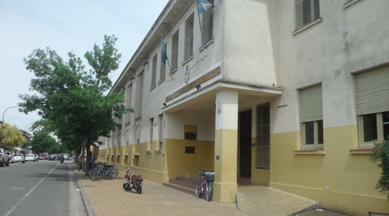 ELEMENTOS ELECTRÓNICOS FUERON CEDIDOS A LA ESCUELA TÉCNICA PARA PRÁCTICAS DE ALUMNOS