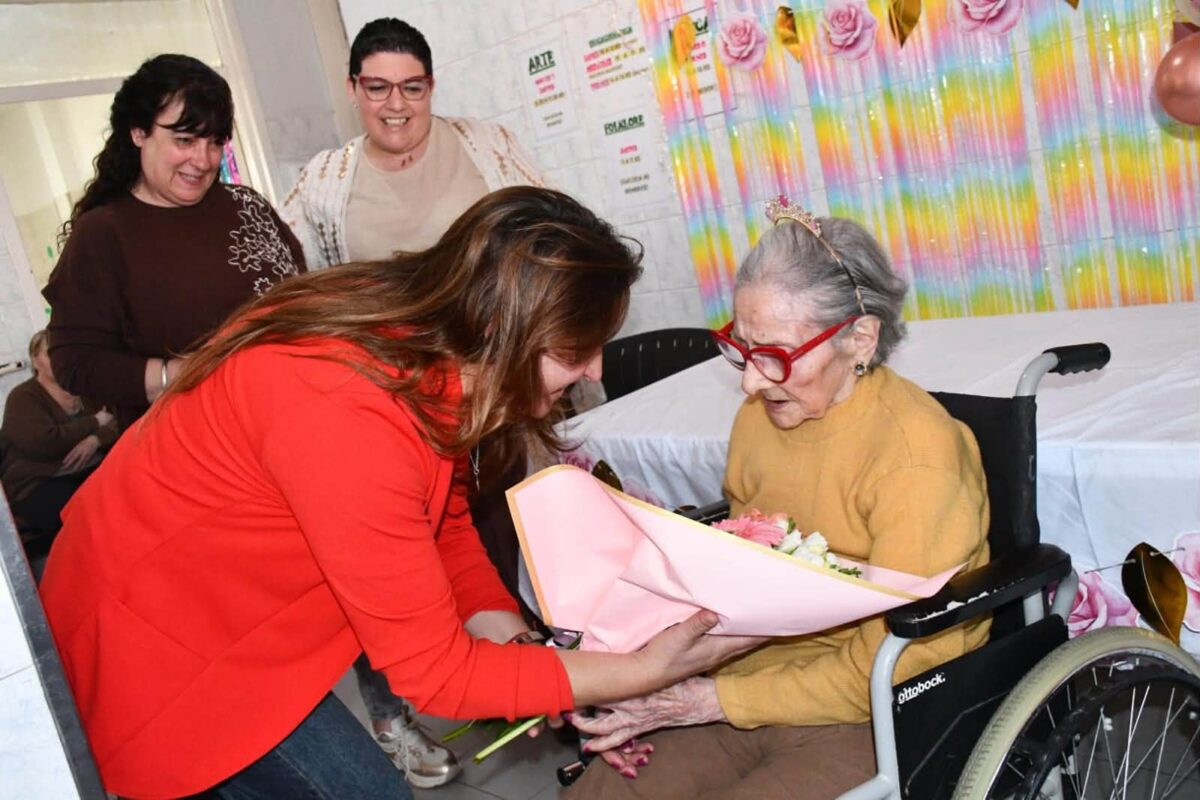 CUMPLIÓ 102 AÑOS, VIVE EN EL HOGAR "SAN JOSÉ": UNA HISTORIA DE AMOR, CUIDADO Y SOLIDARIDAD