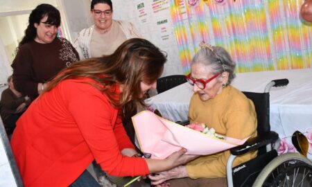 CUMPLIÓ 102 AÑOS, VIVE EN EL HOGAR "SAN JOSÉ": UNA HISTORIA DE AMOR, CUIDADO Y SOLIDARIDAD