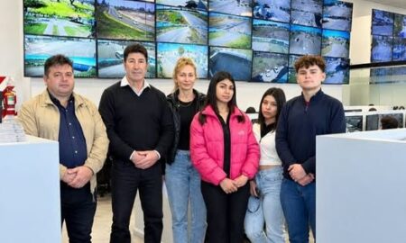 ESTUDIANTES REALIZAN PRÁCTICAS EN LA CENTRAL DE MONITOREO