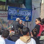 INICIATIVA SOLIDARIA EN LA PLAZA SPINETTA: HOMENAJE A UNO DE LOS PADRES DEL ROCK