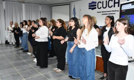 NUEVOS EGRESADOS DE CURSOS GRATUITOS DE LENGUA DE SEÑAS