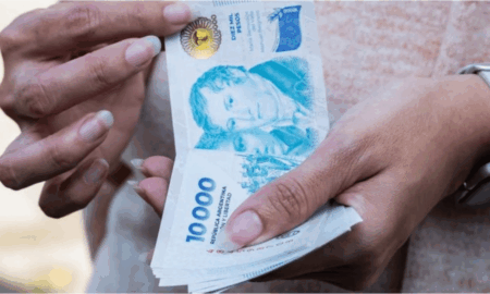 PAGAN BECAS ESTUDIANTILES MUNICIPALES DE JULIO Y AGOSTO