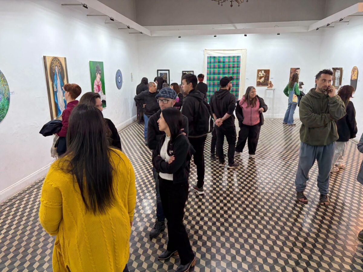 QUEDÓ INAUGURADA UNA MUESTRA QUE PONE DE MANIFIESTO EL TALENTO ARTÍSTICO DOCENTE
