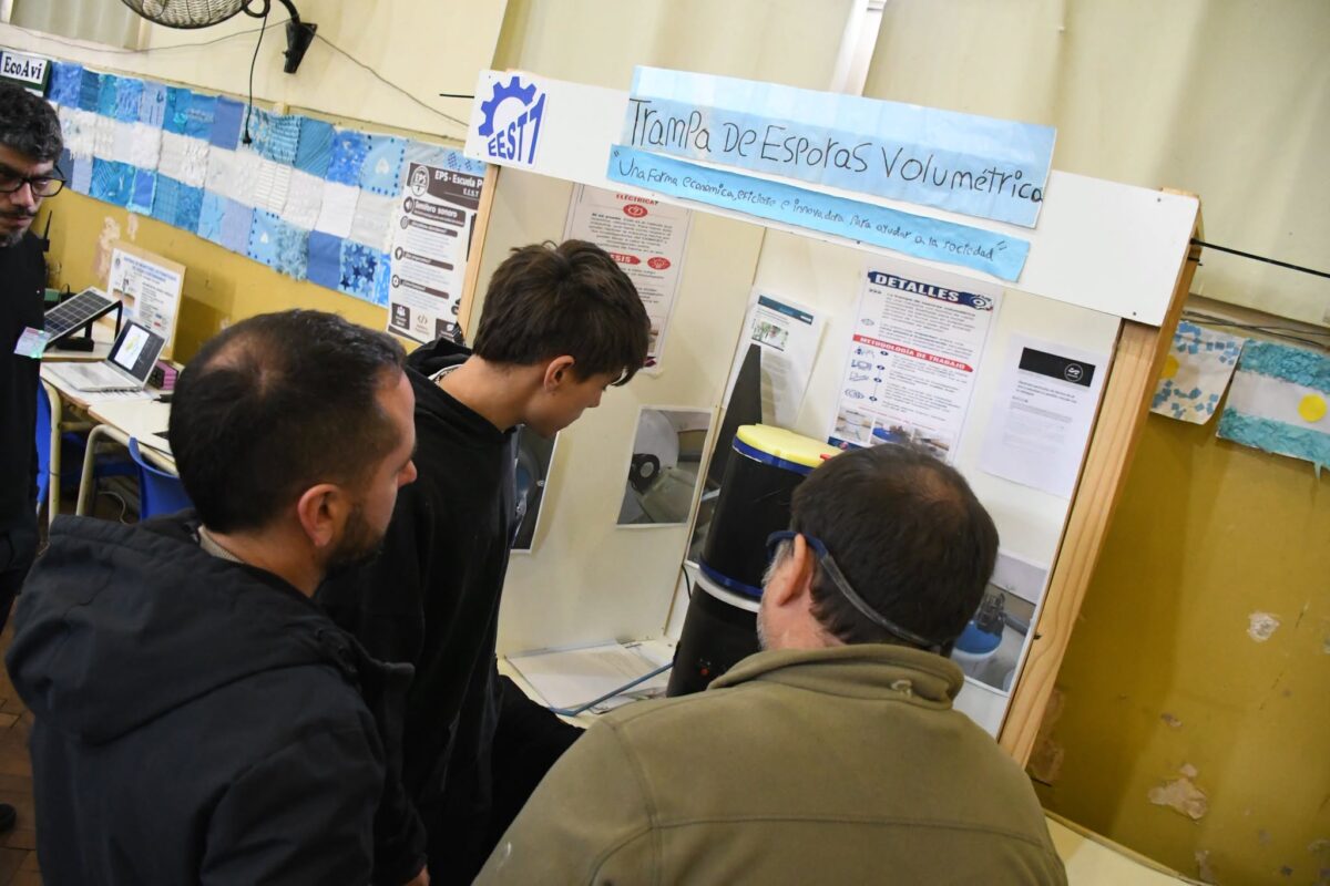 ROBÓTICA: PRESENTARON NOVEDOSAS CREACIONES EN ETAPA REGIONAL DEL DESAFÍO 2026