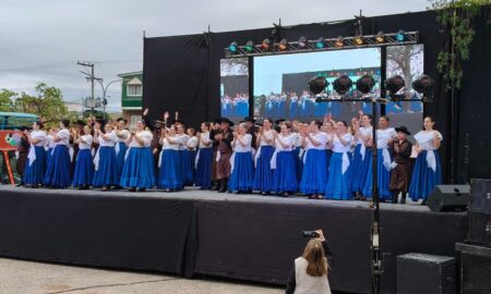 PEÑA "VIRGEN DE LORETO" OBTUVO PREMIO CONSAGRACIÓN EN FESTIVAL DE FOLCLORE