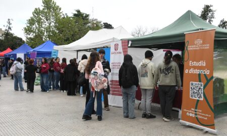 "CHIVILCOY OFRECE": PRESENTARON OFERTAS DE ESTUDIO Y FORMACIÓN LABORAL
