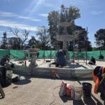 AVANZA LA RESTAURACIÓN DE LA FUENTE DE LA PLAZA CENTRAL