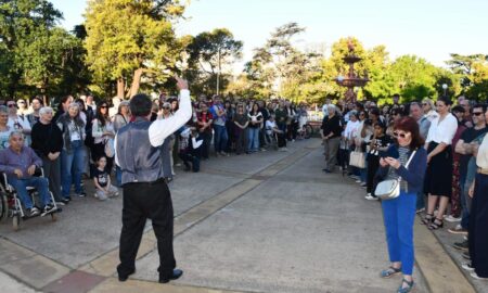 COMENZÓ "CHIVILCOY TEATRERO": LA PLAZA CENTRAL FUE EL ESCENARIO INAUGURAL